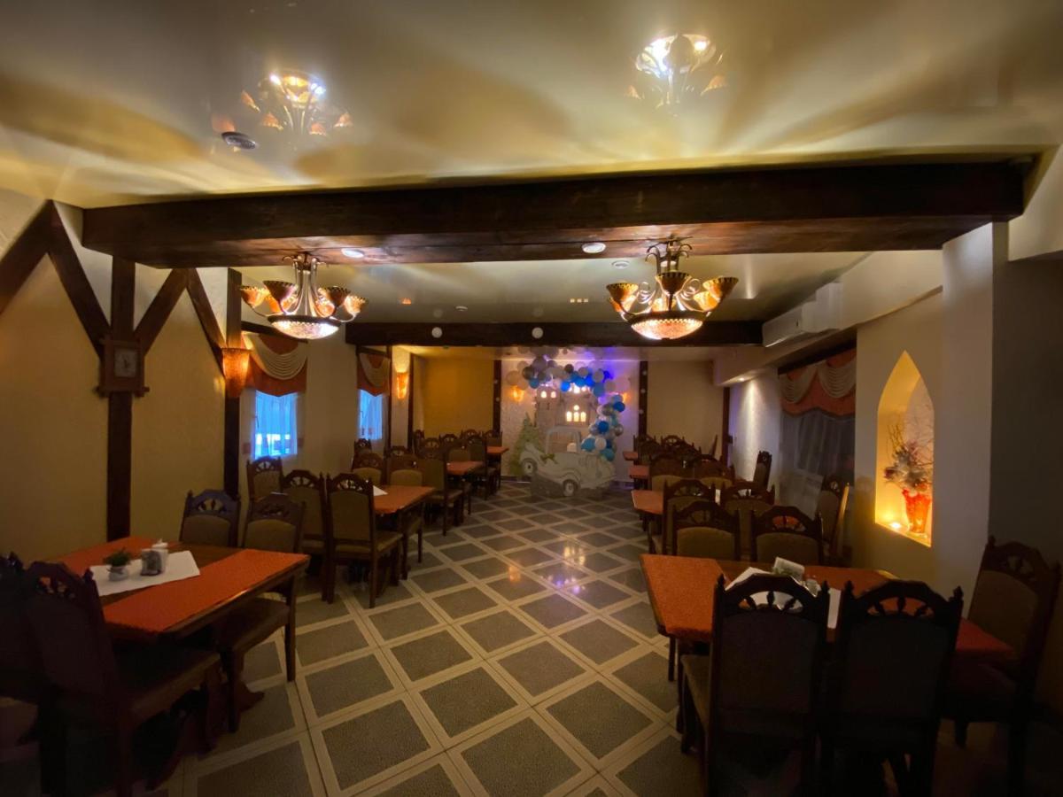 Autopark Hotel Lviv Extérieur photo